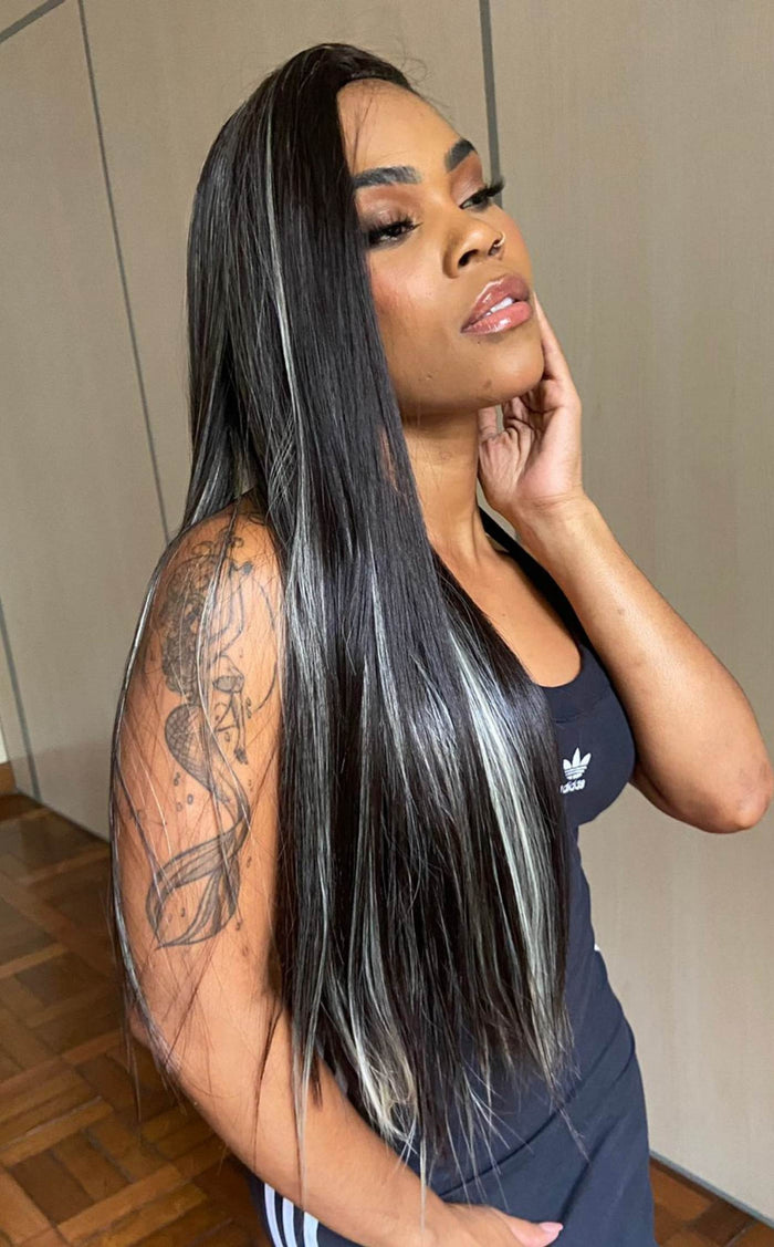 WIG SOFIA - CASTANHO ESCURO COM MECHAS PLATINADAS (ORGÂNICA)