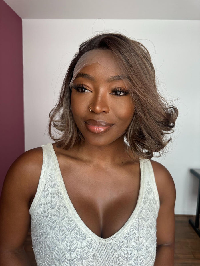 LACE FRONT CADY - CASTANHO MÉDIO COM MECHAS R8/12H24 (ORGÂNICA)
