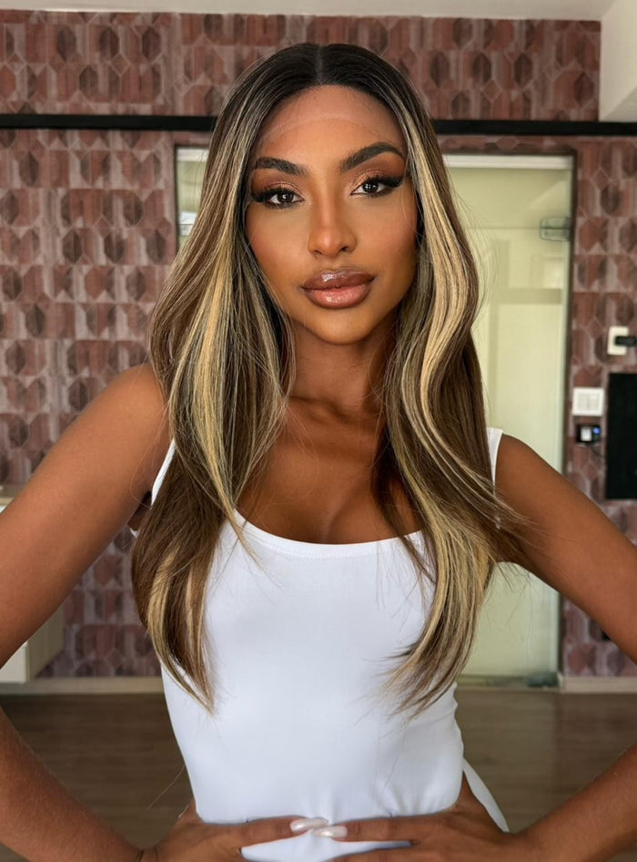 LACE FRONT SONIA - CASTANHO COM MECHAS FRONTAL 30S/26J SLEEK (PREMIUM)