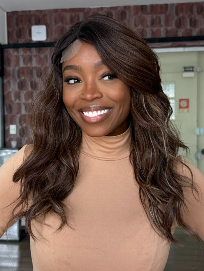 LACE WIG CATLEYA - CASTANHO COM MECHAS RH4/33/22 (PREMIUM)