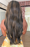 LACE FRONT DÁLIA - CASTANHO ESCURO COM MECHAS TTF2/27 SLEEK (PREMIUM)