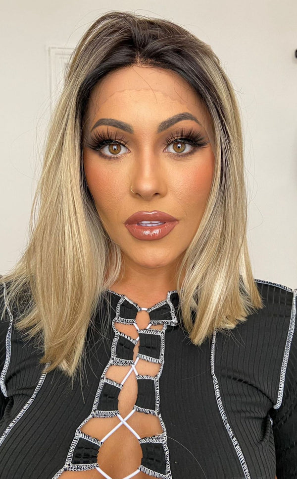 LACE FRONT CLÉLIA - LOIRO 613 SLEEK (PREMIUM)