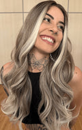 LACE WIG ARLENE - LOIRO ACINZENTADO MECHA FRONTAL 18G/60D(PREMIUM)