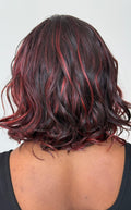 WIG GEMA - PRETO COM MECHAS VERMELHAS 530/RED (PREMIUM)