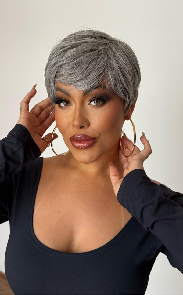 WIG DANIELA - GRISALHO 55 (PREMIUM)