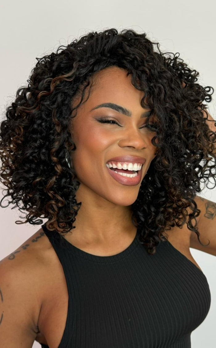 WIG ESMERA – PRETO COM MECHAS RHL2/30  (BIO FIBRA)