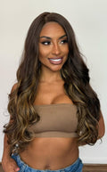 LACE FRONT NELI - CASTANHO COM MECHA 8A/26D SLEEK (PREMIUM)