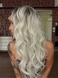 LACE FRONT CECÍLIA - OMBRE PLATINADO R6/88# (60098 PREMIUM)