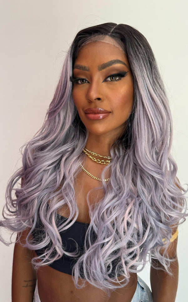 LACE FRONT ARIEL - CINZA COM MECHAS ROXAS (PREMIUM)