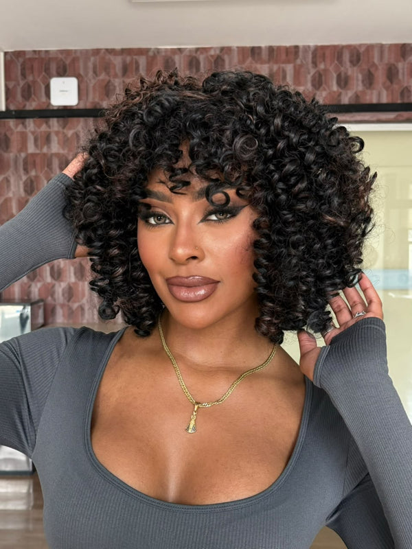 WIG RENATA - PRETO COM MECHAS (FUTURA)
